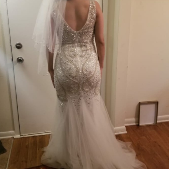 Wedding Dress - Picture 2 of 4